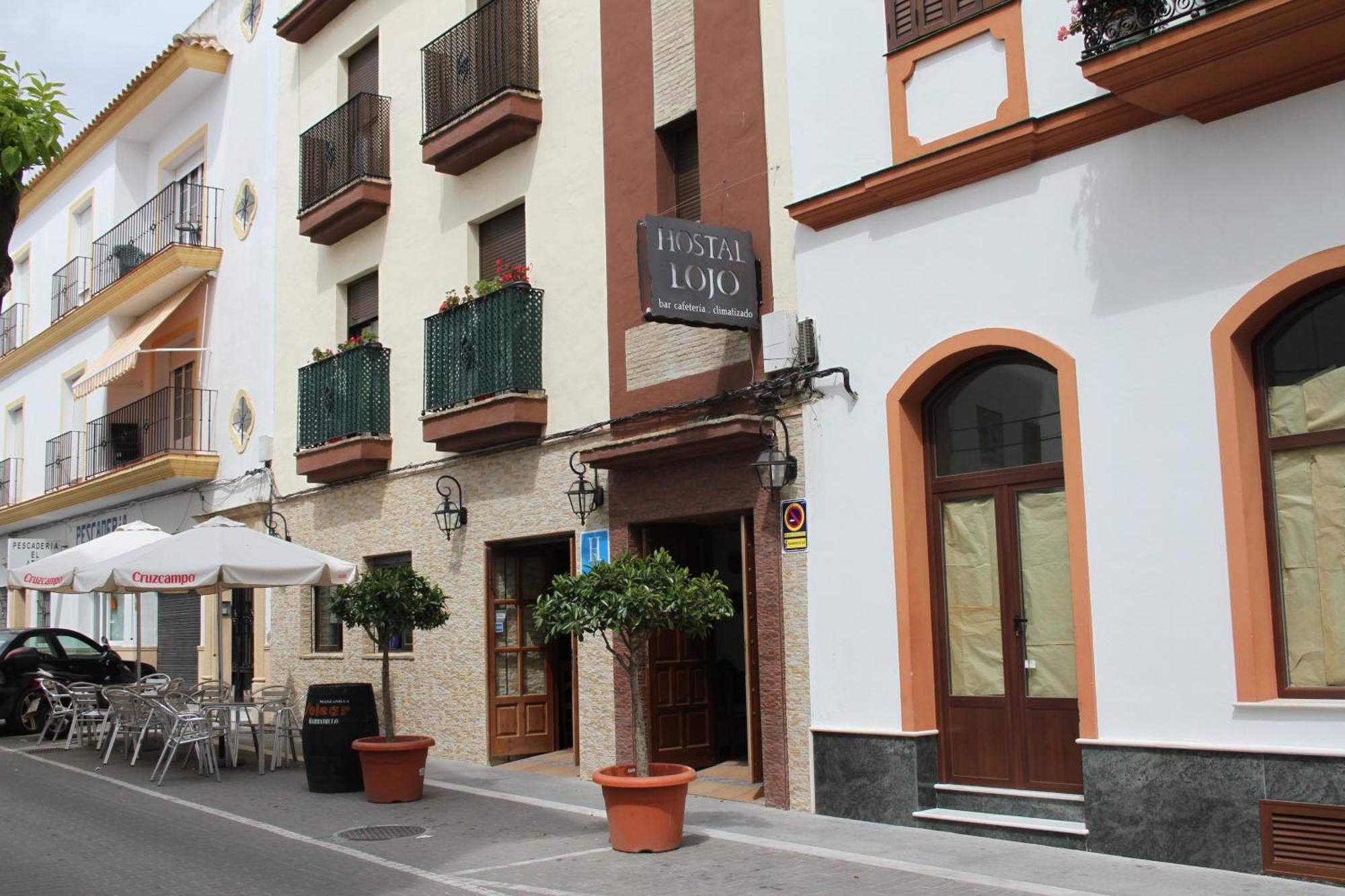 Hostal Lojo Conil De La Frontera Exterior foto